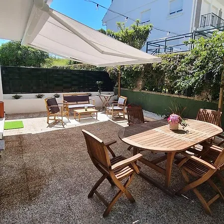 Rosa De Ciudad. Centrico Con Mucha Intimidad Ferienhaus Santander