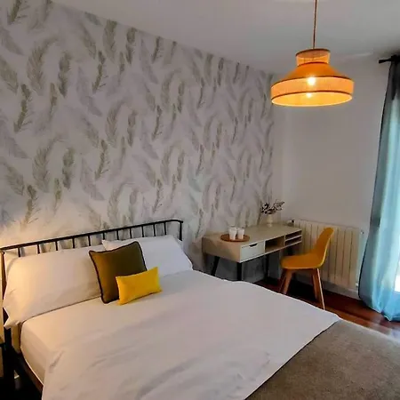Ferienhaus Rosa De Ciudad. Centrico Con Mucha Intimidad Santander